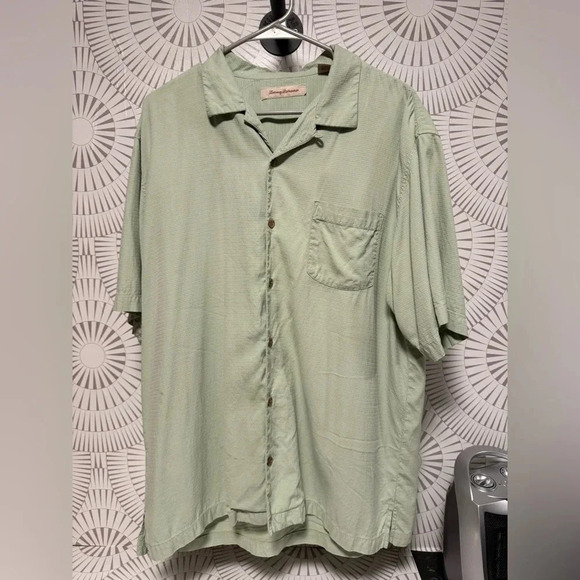 Tommy Bahama button up dress shirt 100% silk - Picture 1 of 5